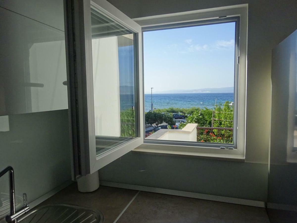 Apartment Duce Omis Bagian luar foto