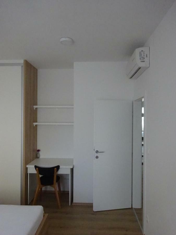 Apartment Duce Omis Bagian luar foto