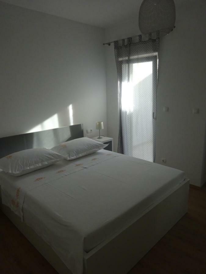 Apartment Duce Omis Bagian luar foto