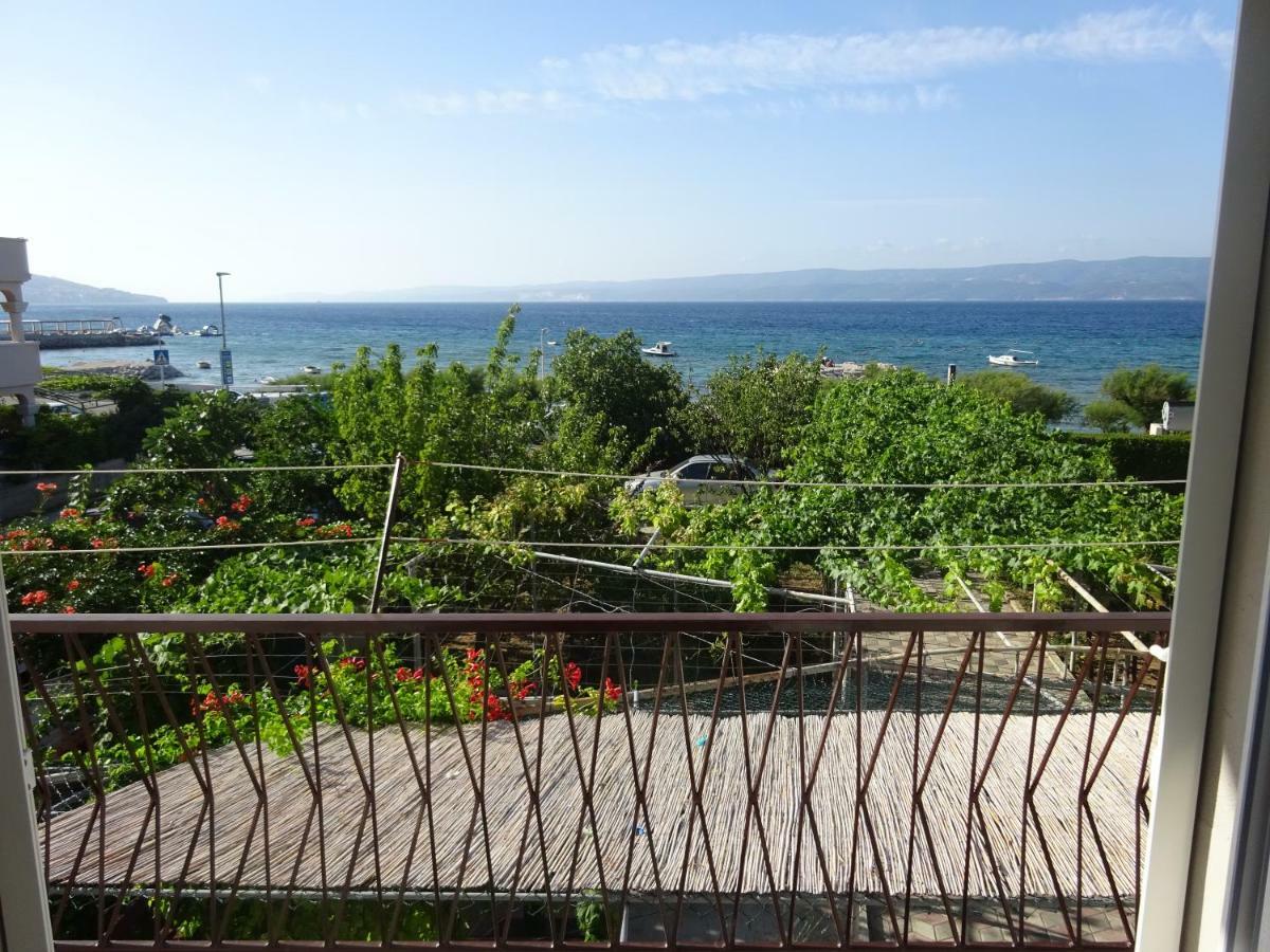 Apartment Duce Omis Bagian luar foto
